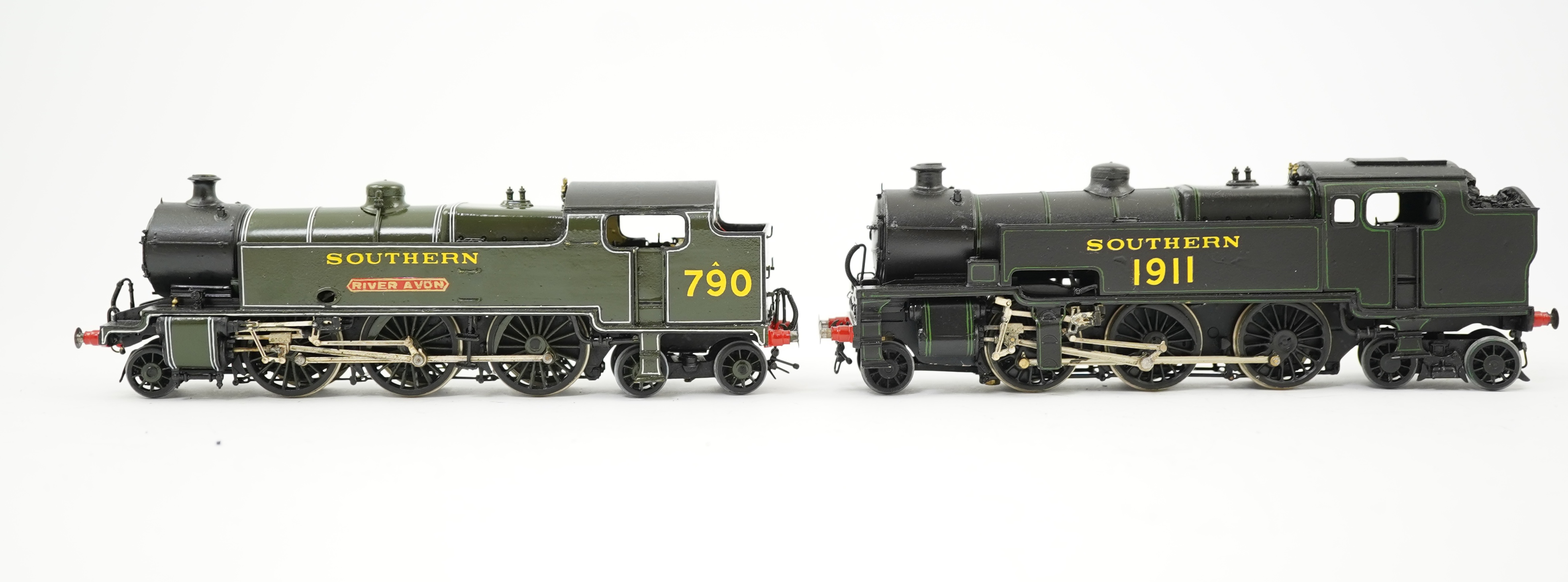 Two 00 gauge brass and white metal kit built Southern Railway Maunsell tank locomotives; a River class 2-6-4T, River Avon 790, together with a W class 2-6-4T, 1911, constructed, painted and lined to a high standard, both